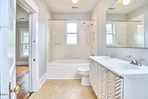 Bath - 1401 Watts St, Durham, NC 27701 photo 1 of 2