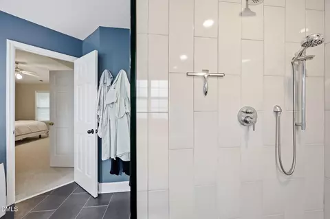 Bath - 211 Stablegate Dr, Cary, NC 27513 photo 4 of 5