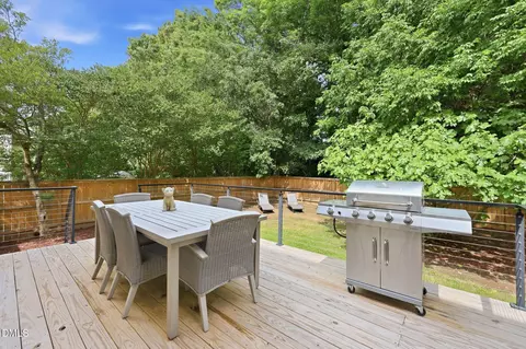 Exterior - 211 Stablegate Dr, Cary, NC 27513 photo 4 of 5