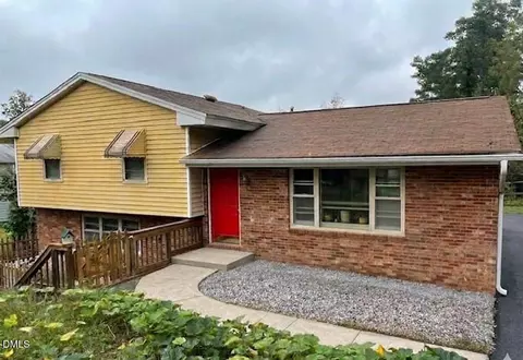 2201 Valiant St, Raleigh, NC 27610