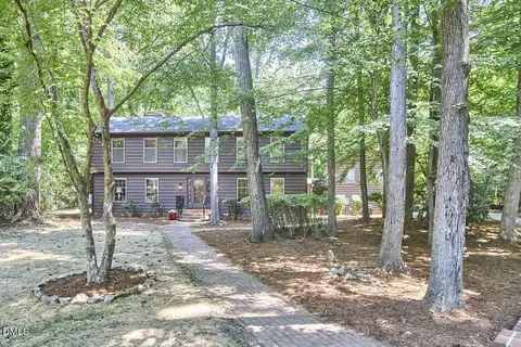 2152 Lakeshore Ct, Chapel Hill, NC 27514