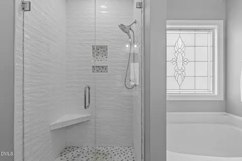 Bath - 2450 Rolling Tracks Rd, Willow Spring, NC 27592 photo 2 of 5