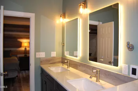 Bath - 3703 Dillon Ln, Wake Forest, NC 27587 photo 6 of 7