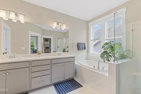 Bath - 808 Adeline Ct, Durham, NC 27713 photo 2 of 5