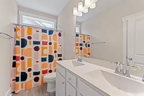 Bath - 808 Adeline Ct, Durham, NC 27713 photo 4 of 5