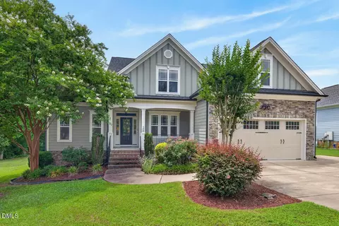 108 Thistletree Ct, Garner, NC 27529