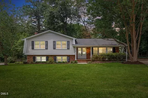 1101 Sudbury Ct, Raleigh, NC 27609