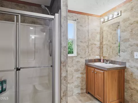 Bath - 175 179 Emerson Ln, Smithfield, NC 27577 photo 2 of 3