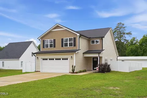 248 S Baker St, Four Oaks, NC 27524