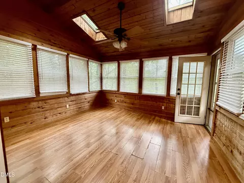 Exterior - 413 W Oak Ave, Wake Forest, NC 27587 photo 2 of 4
