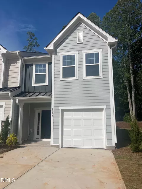 1318 Hammond Dr, Mebane, NC 27302