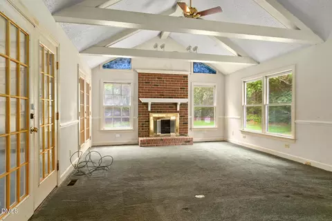 Living - 6562 Squirrel Den Rd, Bailey, NC 27807 photo 2 of 3