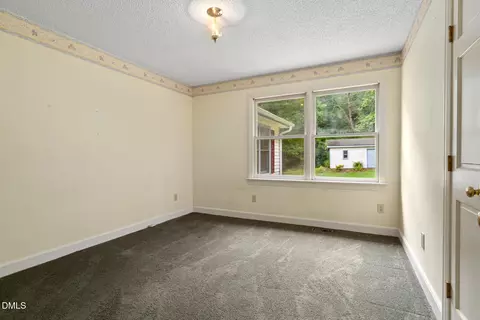 Bedroom - 6562 Squirrel Den Rd, Bailey, NC 27807 photo 1 of 5