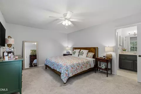Bedroom - 2424 Mapleton Ln, Raleigh, NC 27613 photo 4 of 7
