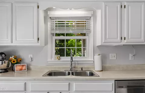 Kitchen - 2424 Mapleton Ln, Raleigh, NC 27613 photo 4 of 4