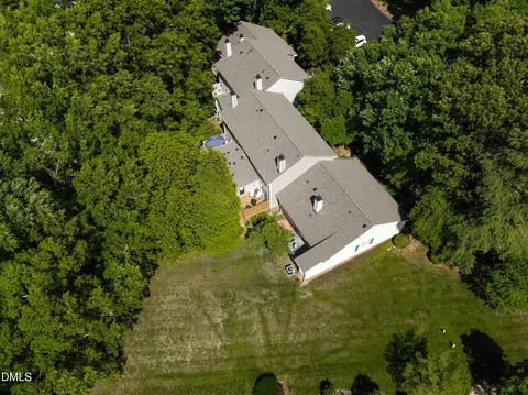 View/Area - 2424 Mapleton Ln, Raleigh, NC 27613 photo 1 of 2