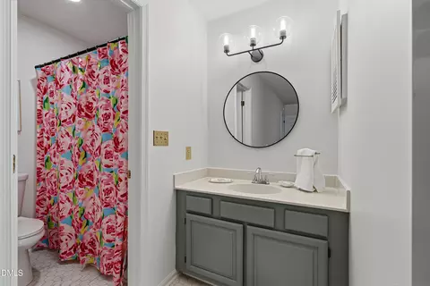 Bath - 2424 Mapleton Ln, Raleigh, NC 27613 photo 3 of 3