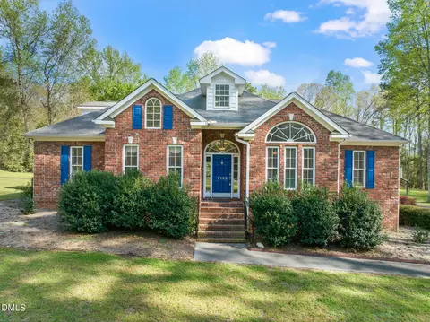 7132 Trappers Ct, Zebulon, NC 27597