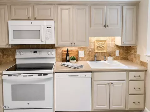 933 St Marys St, Raleigh, NC 27605