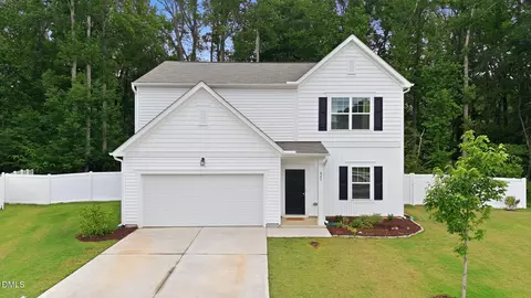 823 Piaggio Ln, Spring Hope, NC 27882