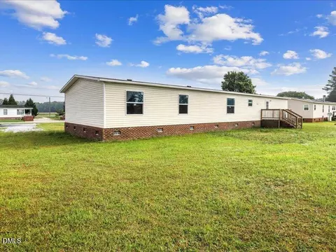4931 Gladys Owens St, La Grange, NC 28551