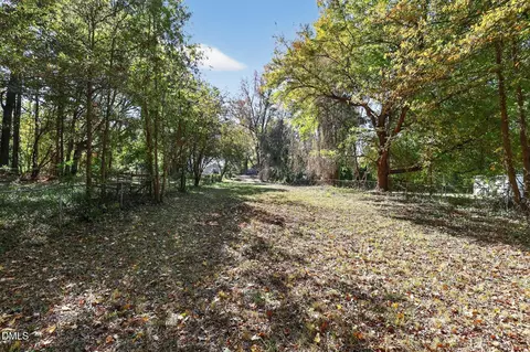 2711 Ashe St # -B, Durham, NC 27703
