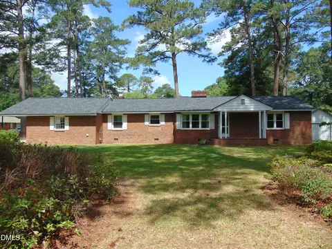 300 Oakdale Rd, Rocky Mount, NC 27804