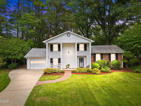 5004 Foxlair Ct, Raleigh, NC 27609