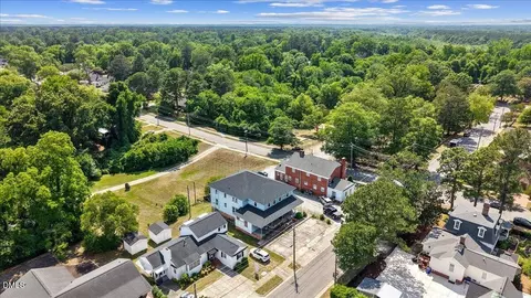 View/Area - 206 E Church St, Smithfield, NC 27577 photo 4 of 10