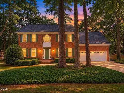 1003 Inglenook Pl, Apex, NC 27502