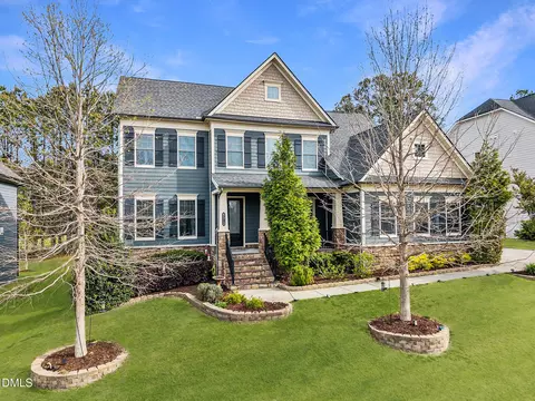 8512 Broderick Pl, Cary, NC 27519
