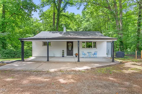 5102 Minnow Rd, Greensboro, NC 27405