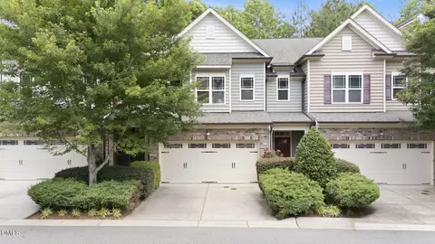 320 Rose Walk Ln, Carrboro, NC 27510