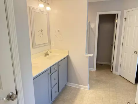 Bath - 292 Buckhaven Dr, Willow Spring, NC 27592 photo 1 of 5