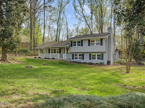 1024 Tanglewood Dr, Cary, NC 27511