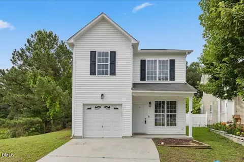 3831 Pin Oak Rd, Raleigh, NC 27604