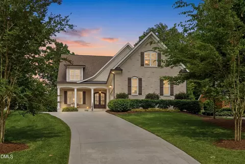 2112 Kipawa St, Raleigh, NC 27607