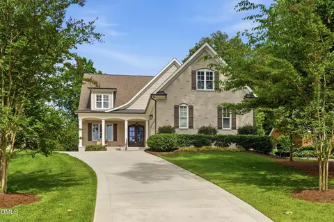 2112 Kipawa St, Raleigh, NC 27607