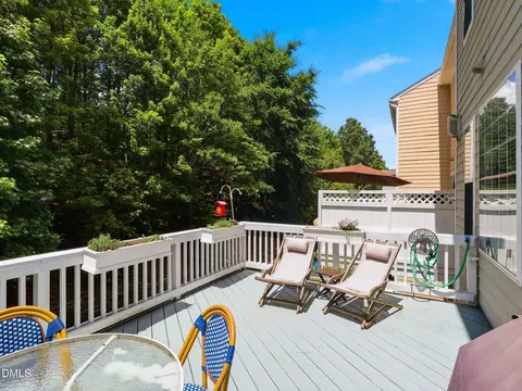 Exterior - 351 Bridgegate Dr, Cary, NC 27519 photo 2 of 5