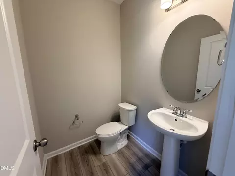 Bath - 730 Firebrick Dr, Cary, NC 27519 photo 2 of 5