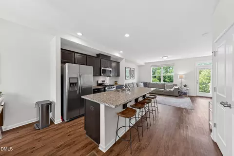 304 Skymont Dr, Holly Springs, NC 27540