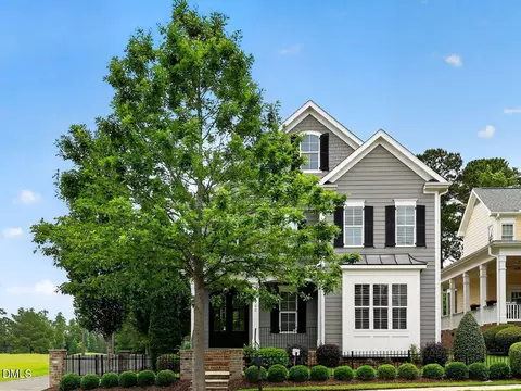 1920 Green Oaks Pkwy, Holly Springs, NC 27540