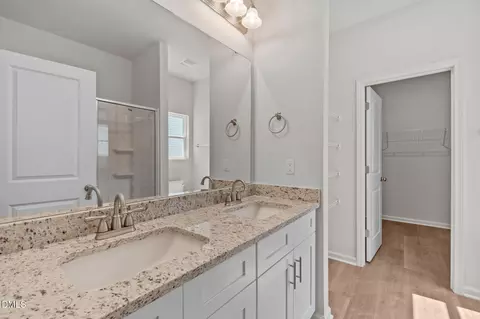 Bath - 2516 Rolling Pines Ave, Durham, NC 27703 photo 2 of 5