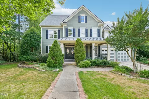 710 Magalloway Dr, Cary, NC 27519