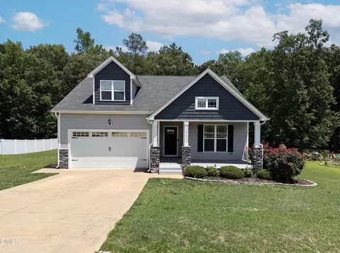372 Cotton Mill Dr, Zebulon, NC 27597