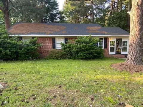 1104 Robert Rd W, Wilson, NC 27893