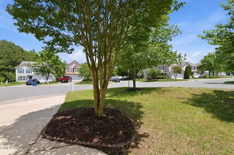 Exterior - 1 Still Pond Ct, Durham, NC 27713 photo 5 of 14