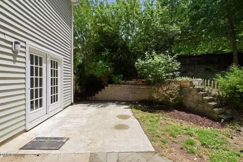 Exterior - 1 Still Pond Ct, Durham, NC 27713 photo 7 of 14