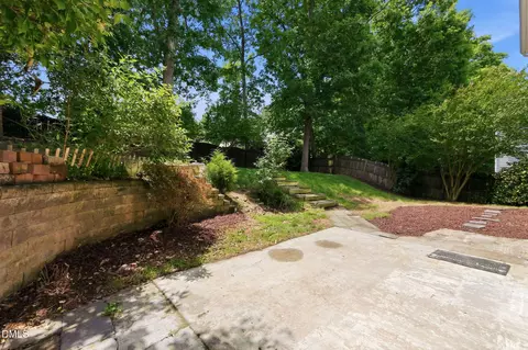 Exterior - 1 Still Pond Ct, Durham, NC 27713 photo 8 of 14