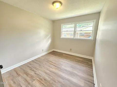 Bedroom - 408 Oak St, Smithfield, NC 27577 photo 3 of 6